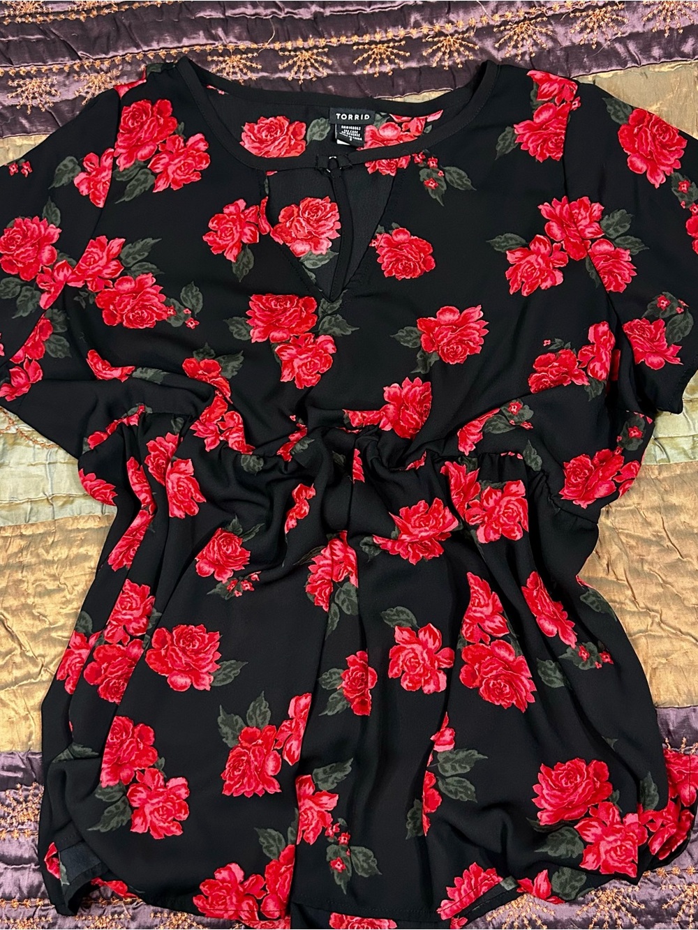 Torrid Black Red Rose Floral Babydoll Keyhole Top Size 2 / 2X